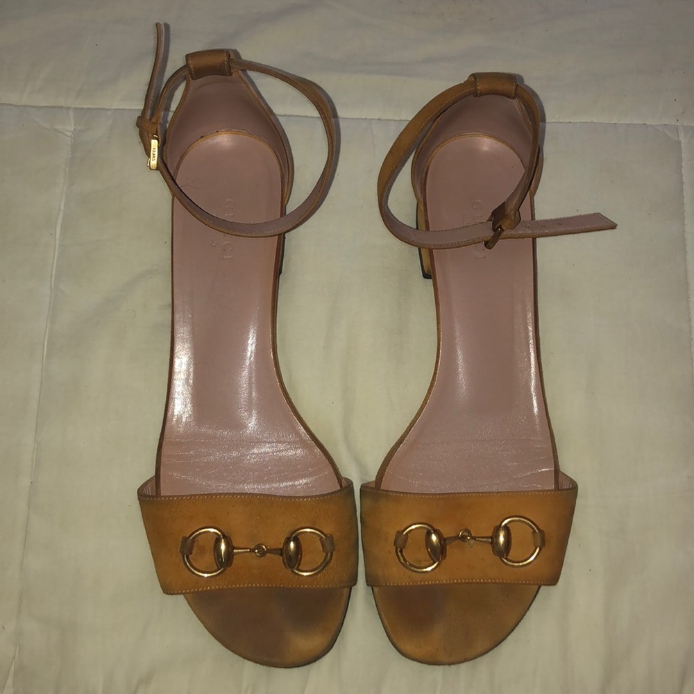 GUCCI flat sandals